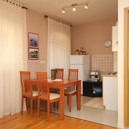 7979a * Mali Lošinj