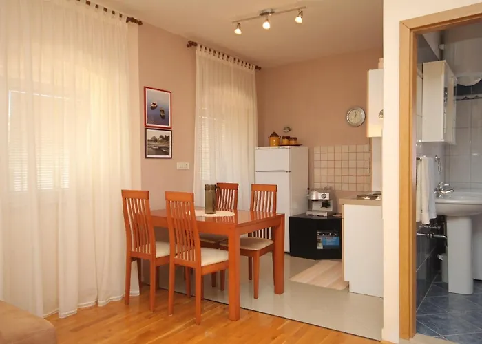 7979a * Mali Lošinj